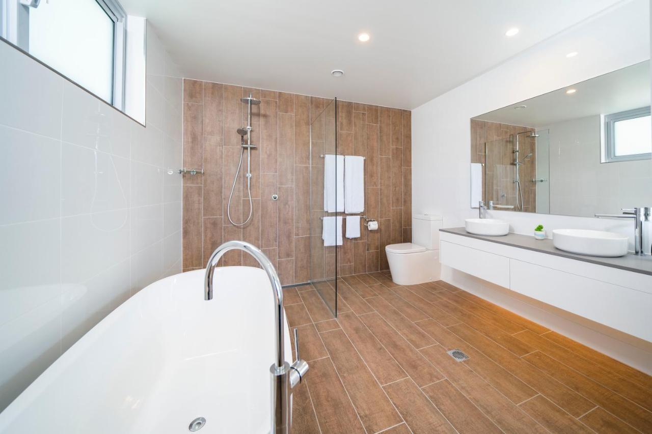 Two-Bedroom Apartment Harbour View