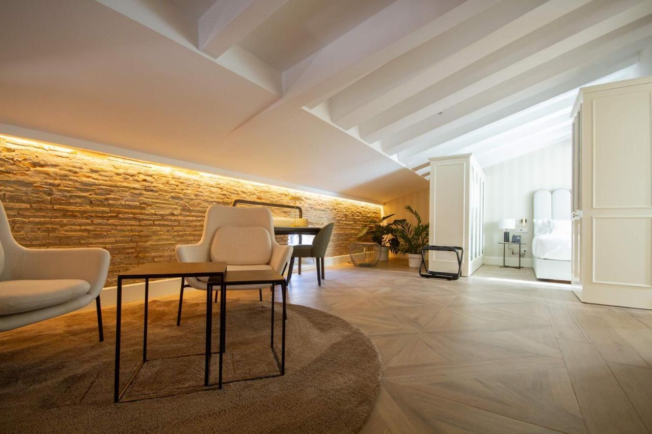 Executive Double Room,1295679112:JPEG