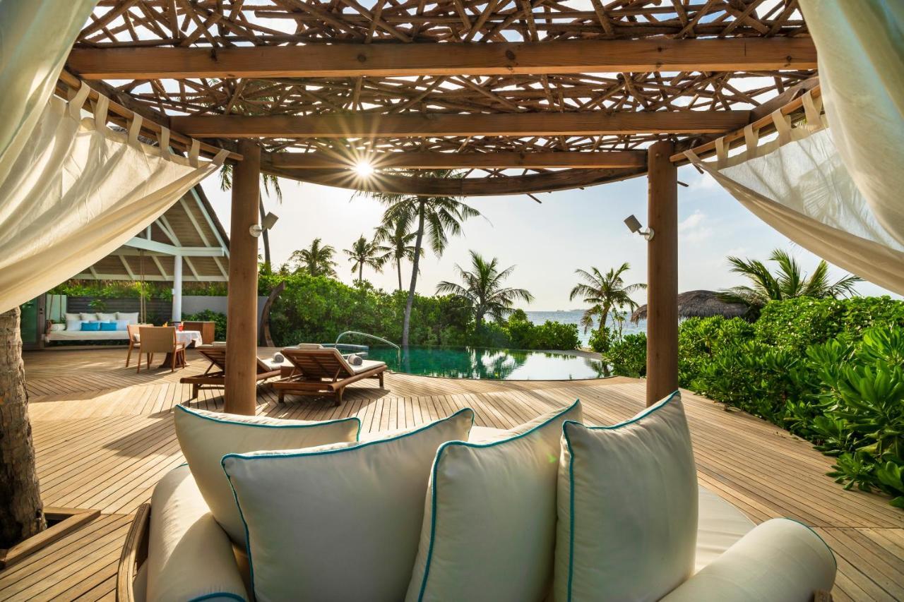 Beach Residence with Private Pool,947866660:JPEG