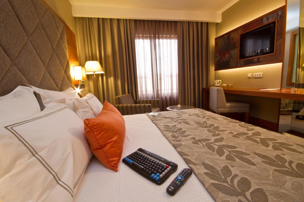 Deluxe Single Room