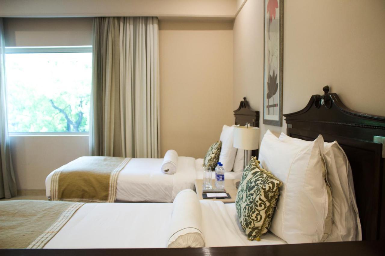 Grand Luxury Twin Bed Room