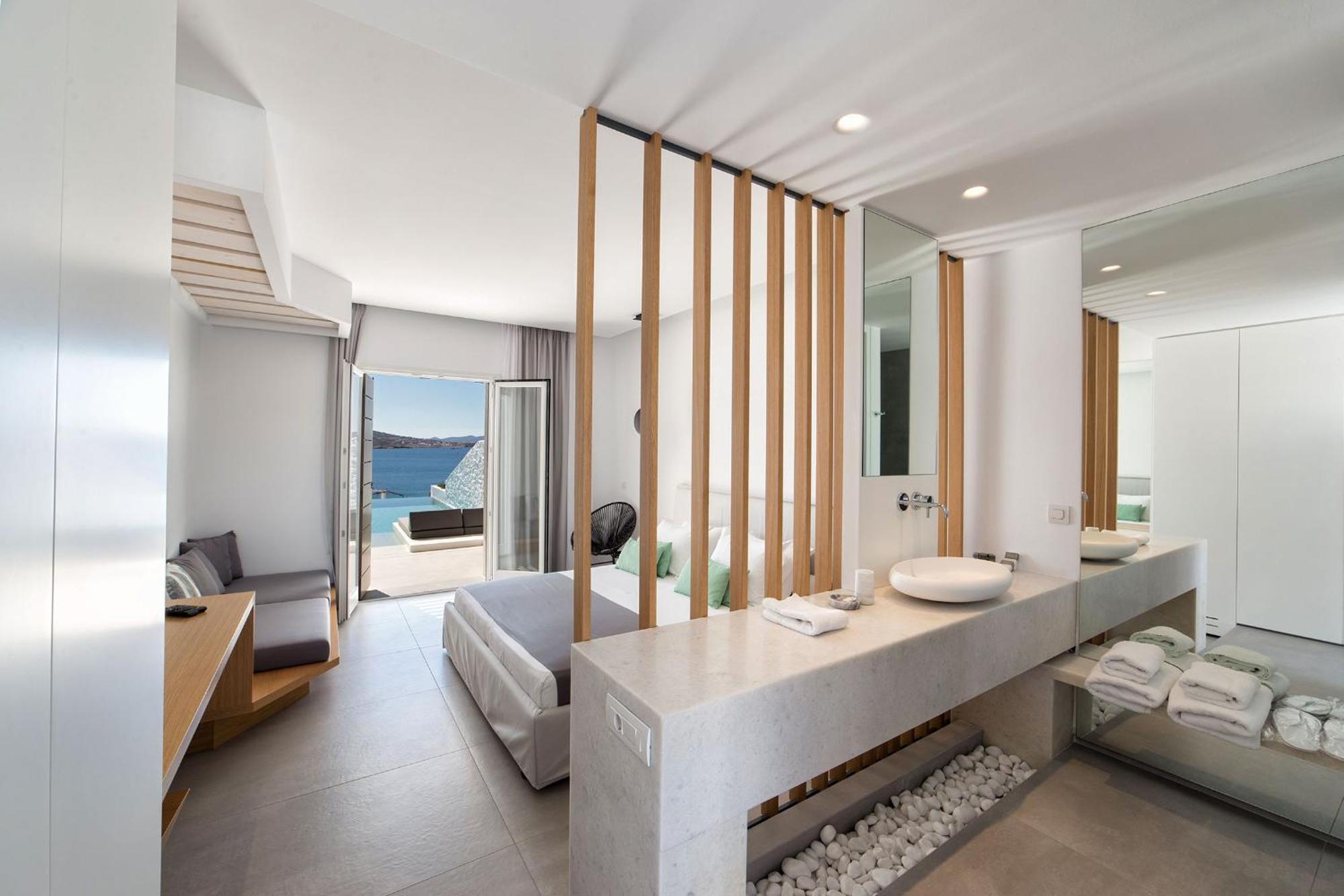 Superior Suite mit privatem Pool und Meerblick