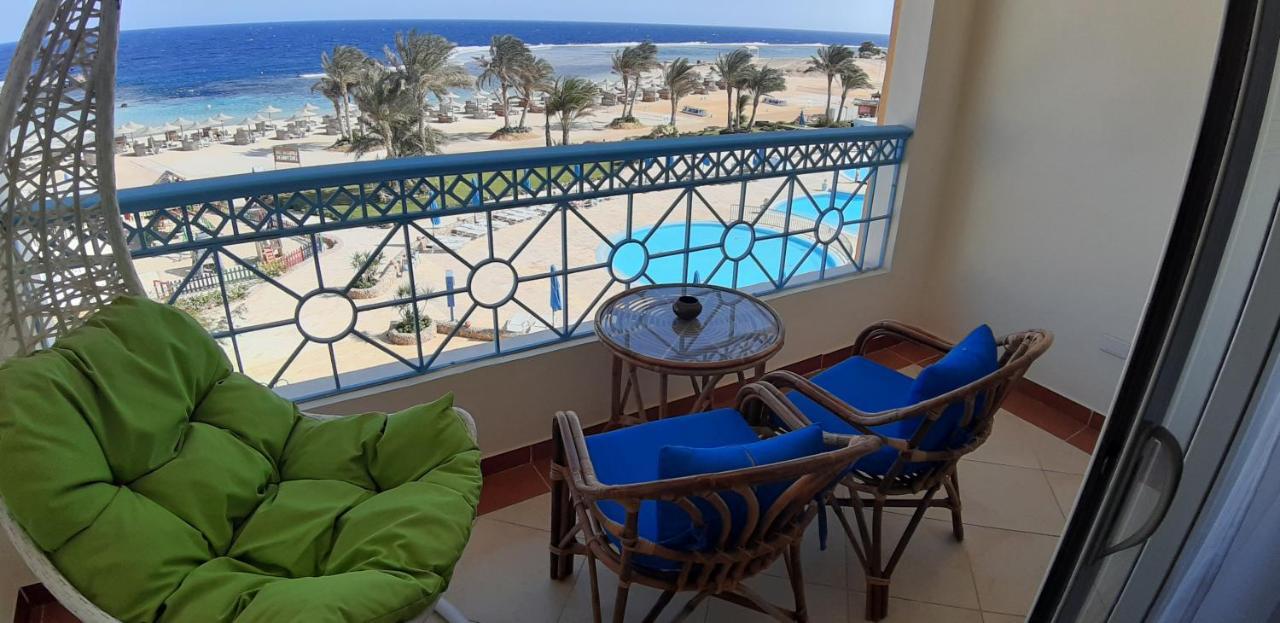 Deluxe Suite Beach Front View,964870132:JPEG