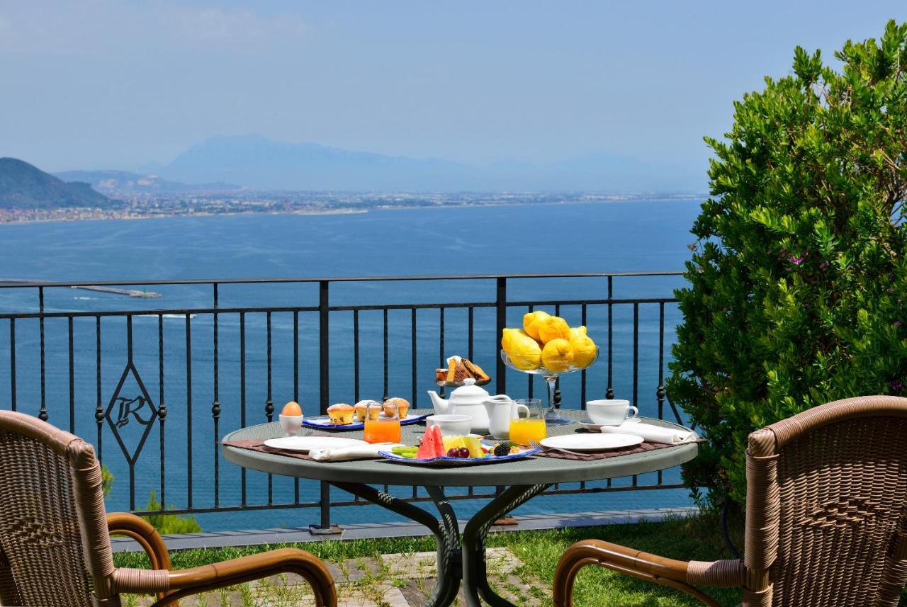 Deluxe Double Room with Sea View and Terrace,968710957:JPEG