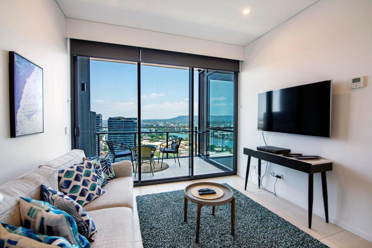 One Bedroom Mountain View Apartment