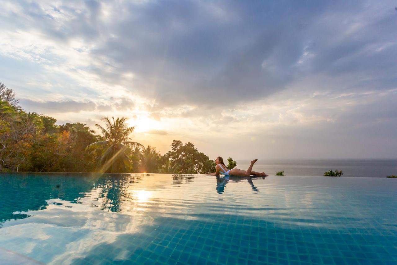 Deluxe Pool Access with Ocean View