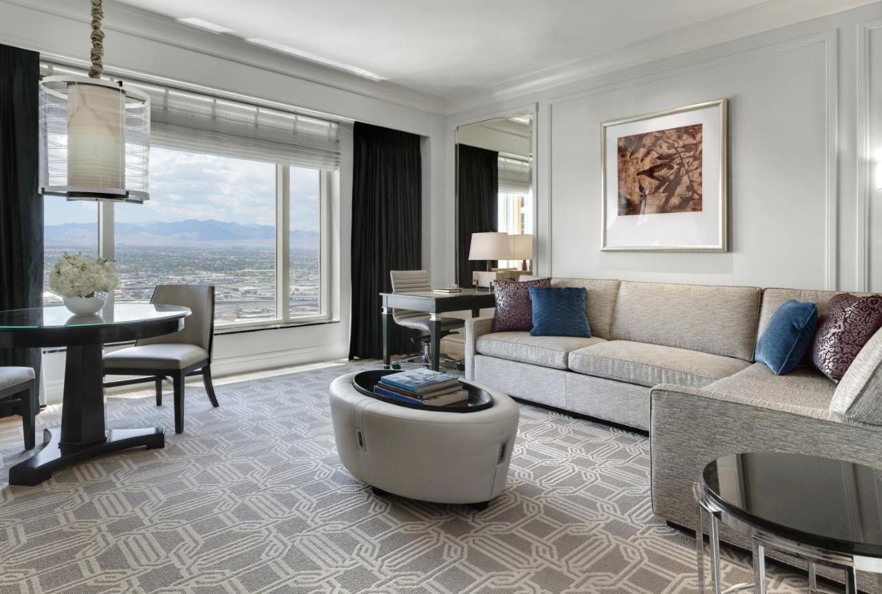Luxury King City View Suite Luxury King City View Suite,975622468:JPEG