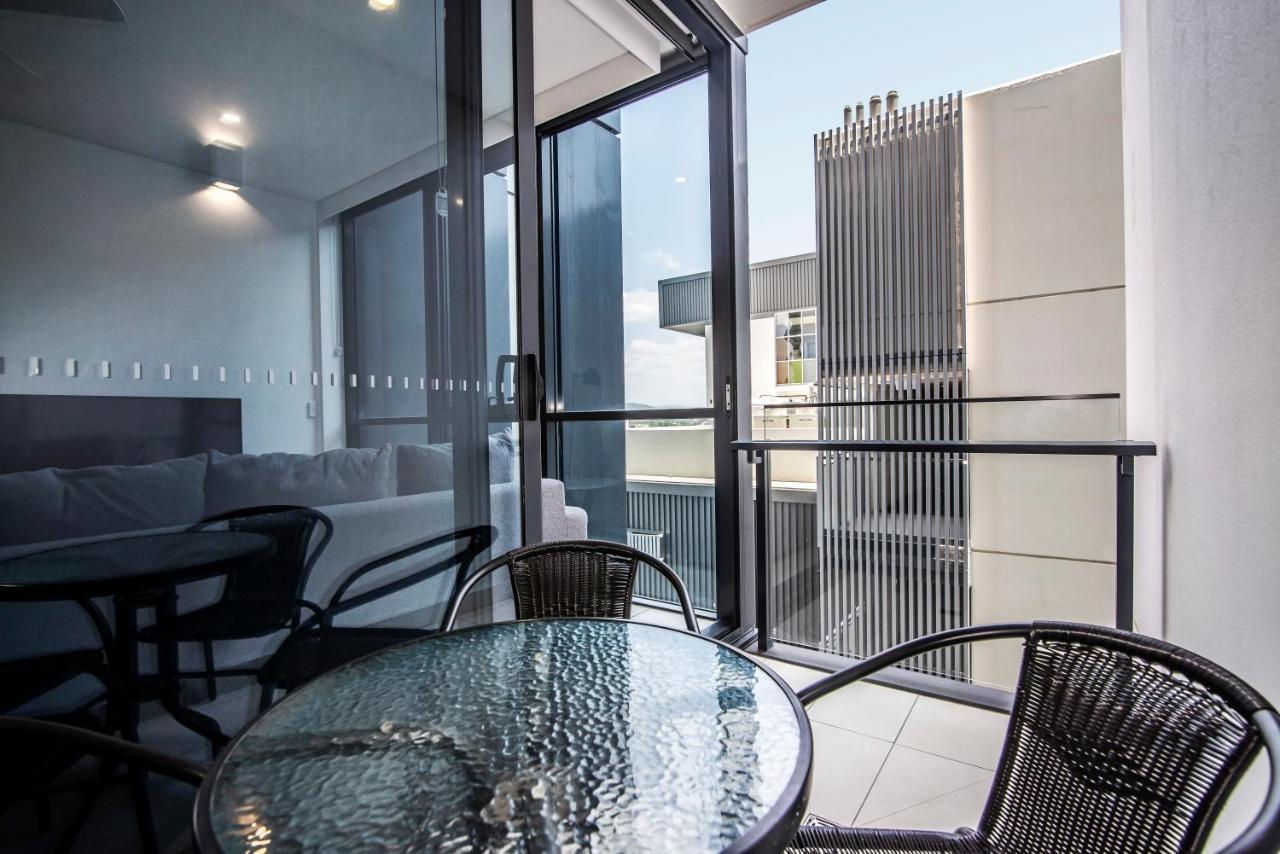 One Bedroom Apartment