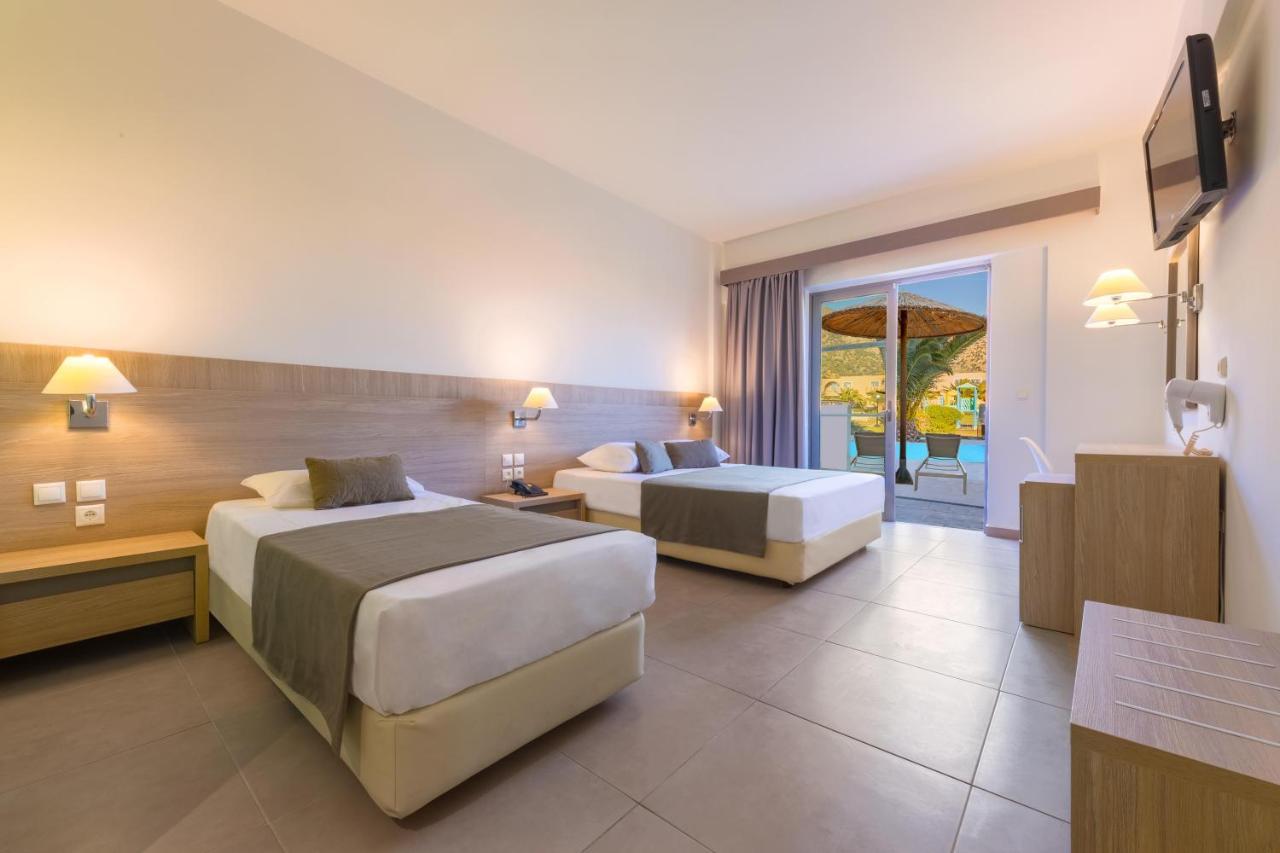 Superior Double or Twin Room with Pool View