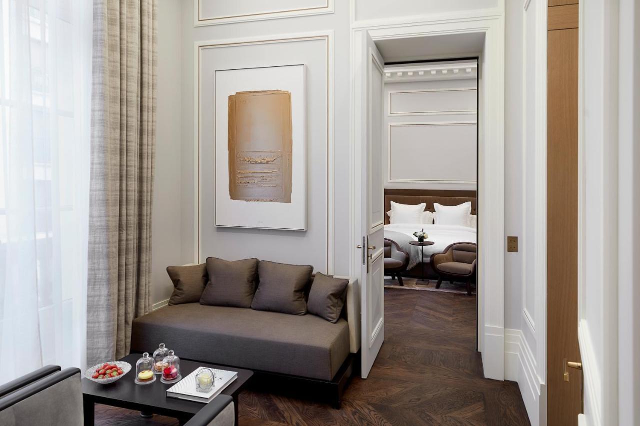 Deluxe Suite private access to Jacuzzi Sauna Hamman