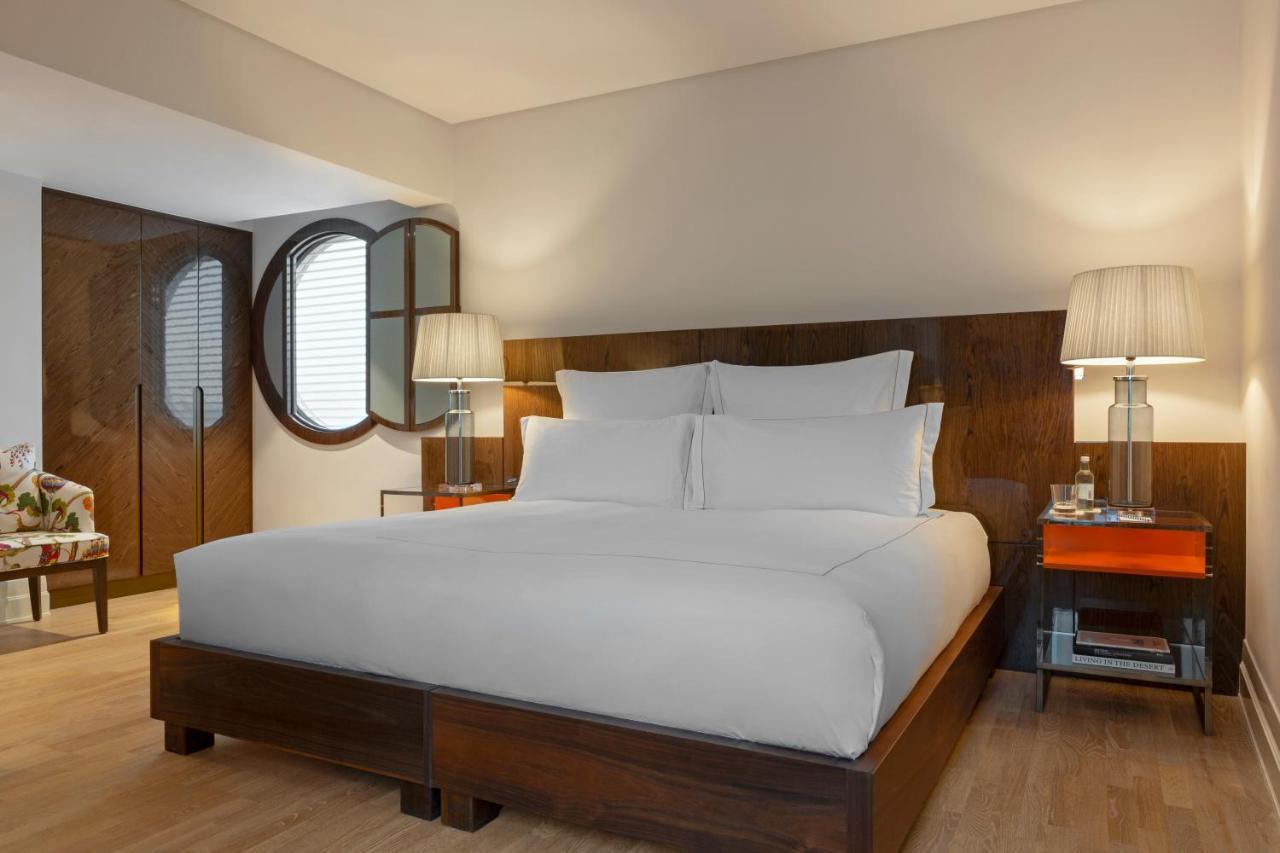Signature Suite,1223862352:JPEG