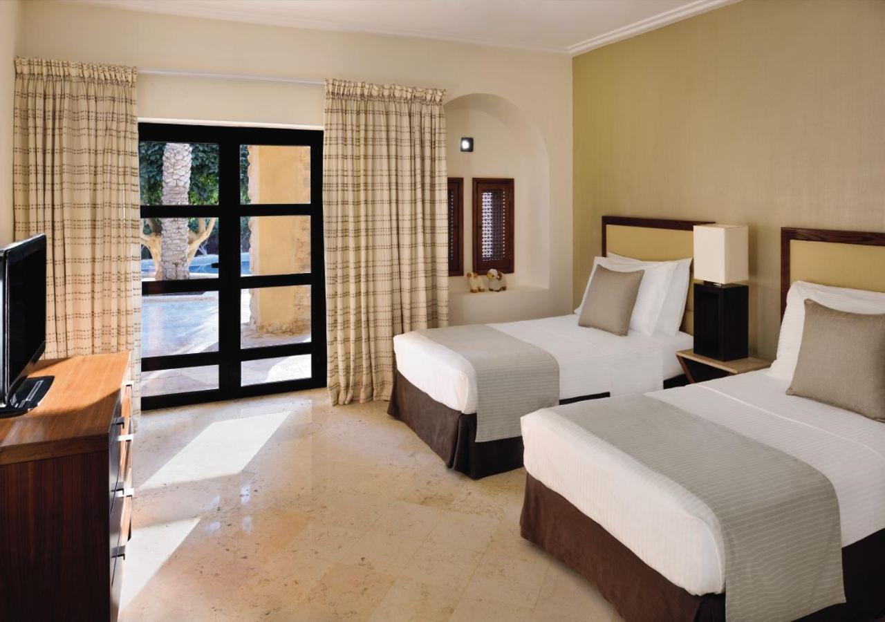Premium Zweibettzimmer mit Poolblick