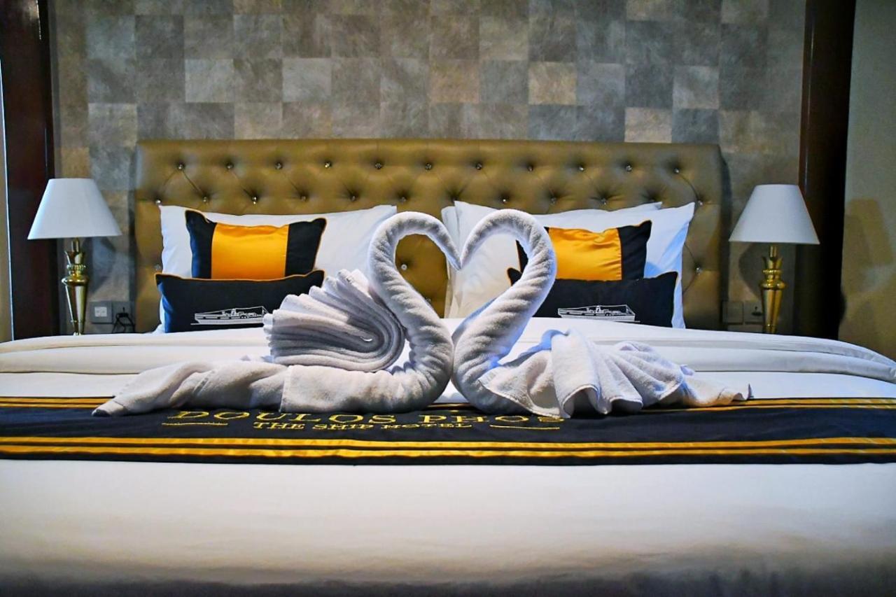 Master Mariner Suite Room