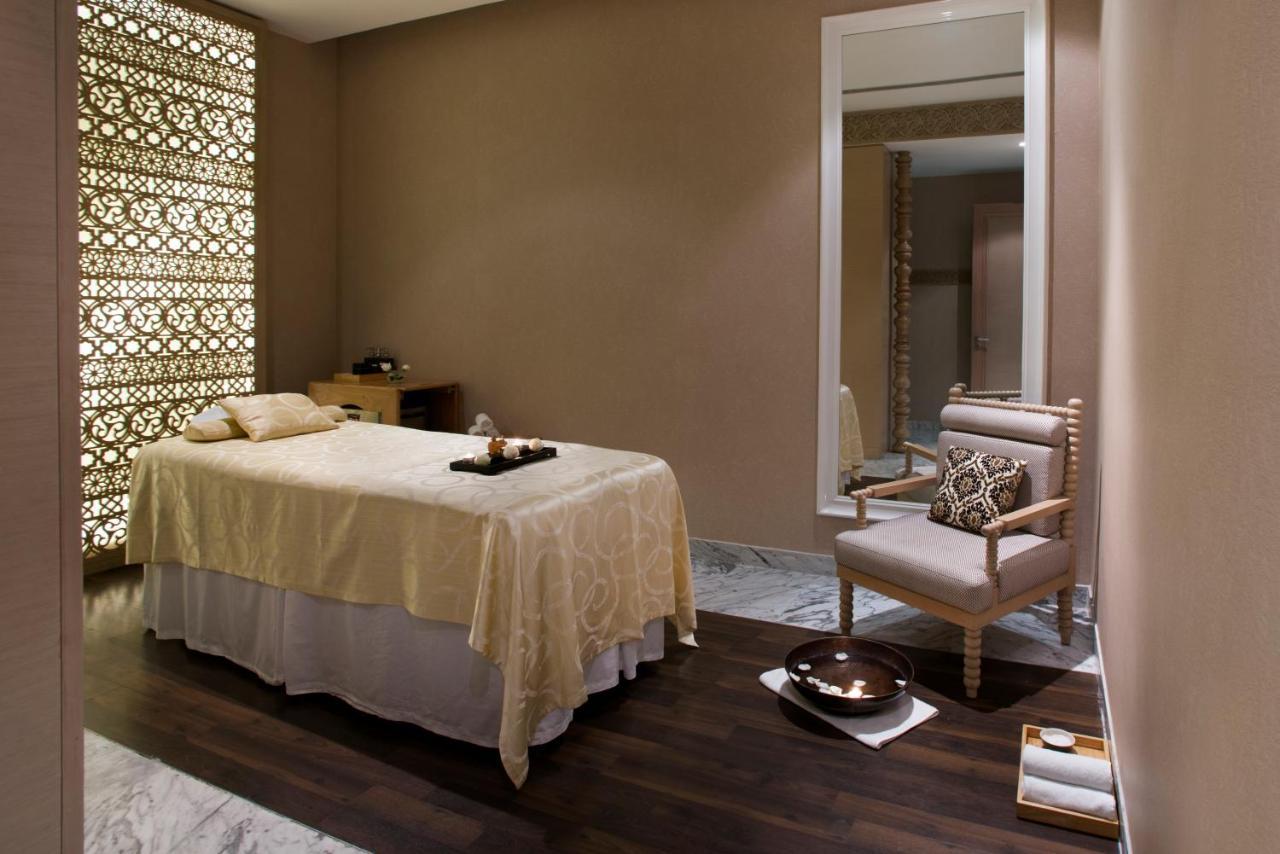 King Room Club Access on Food & Soft Beverages on Spa & Confirmed late check out till 1400 Hrs,1283522092:JPEG
