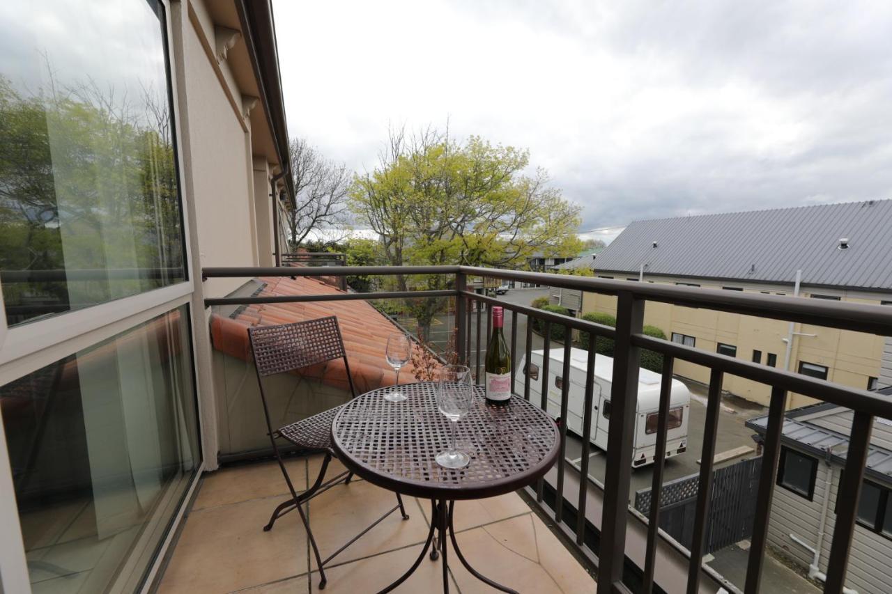 King Suite Spa Bath & Private Balcony