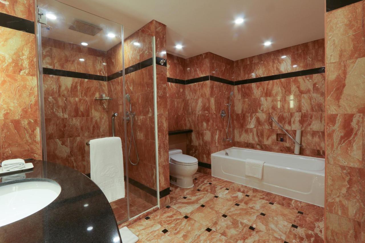 Executive Suite Non-Smoking