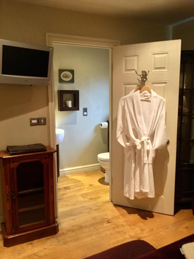 Deluxe Double Room with Shower