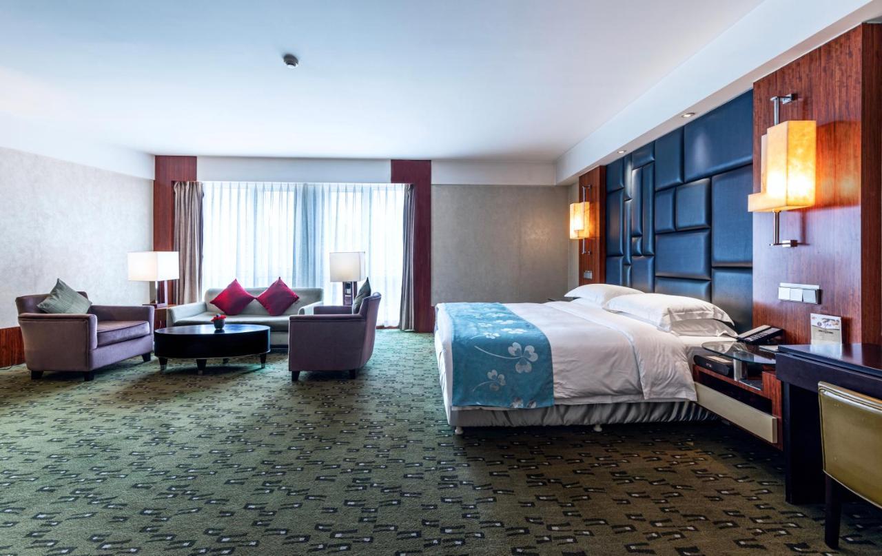 Executive Deluxe King Room,994095073:JPEG
