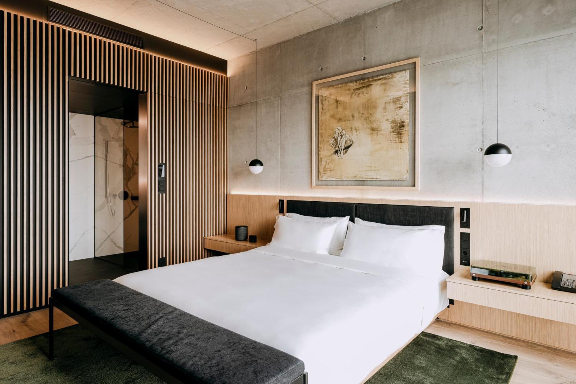 Miyabi Suite,998653194:JPEG