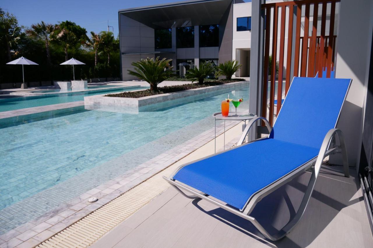 Deluxe Double or Twin Room with Pool Access,998820618:JPEG