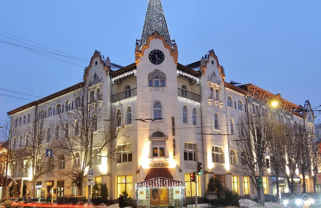 Grand Hotel Ukraine-1