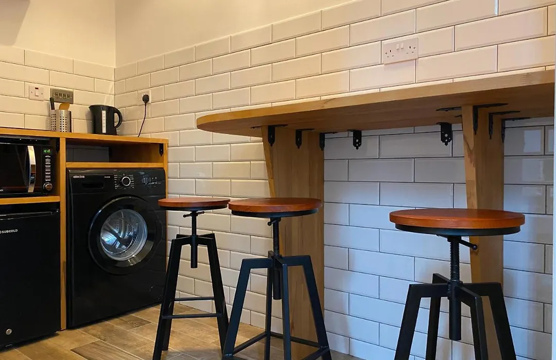 Queen Street Boutique Suites-1