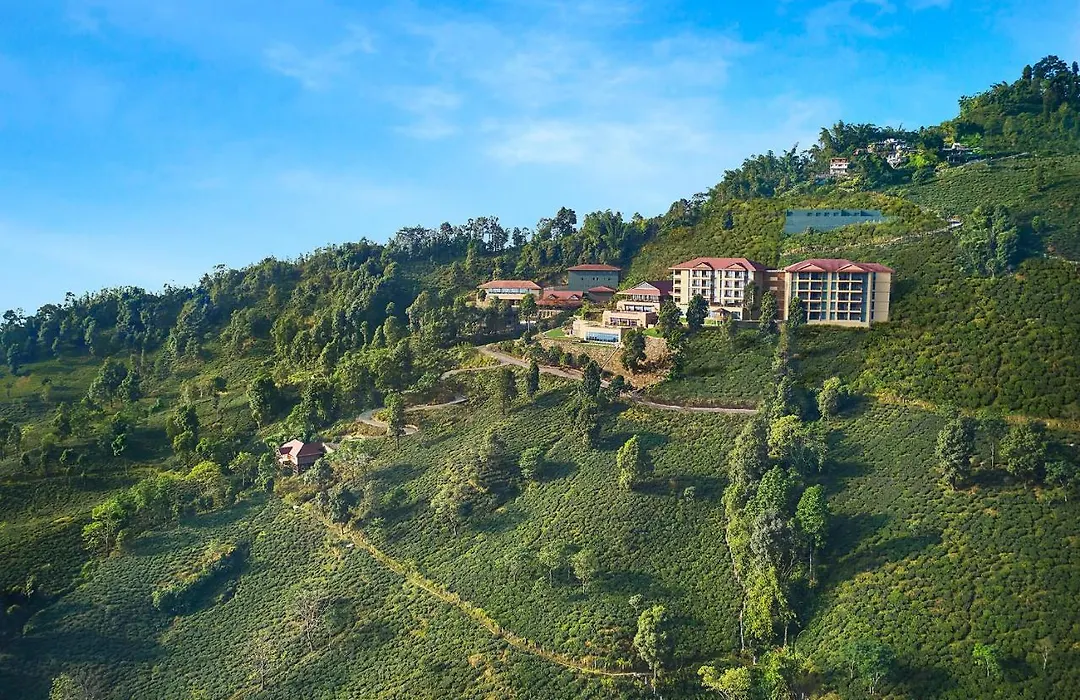 Taj Chia Kutir Resort & Spa Darjeeling-1