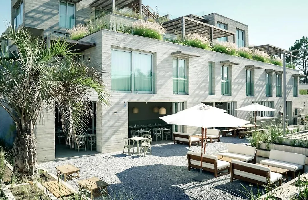 Casagrande Hotel & Beach Club-1