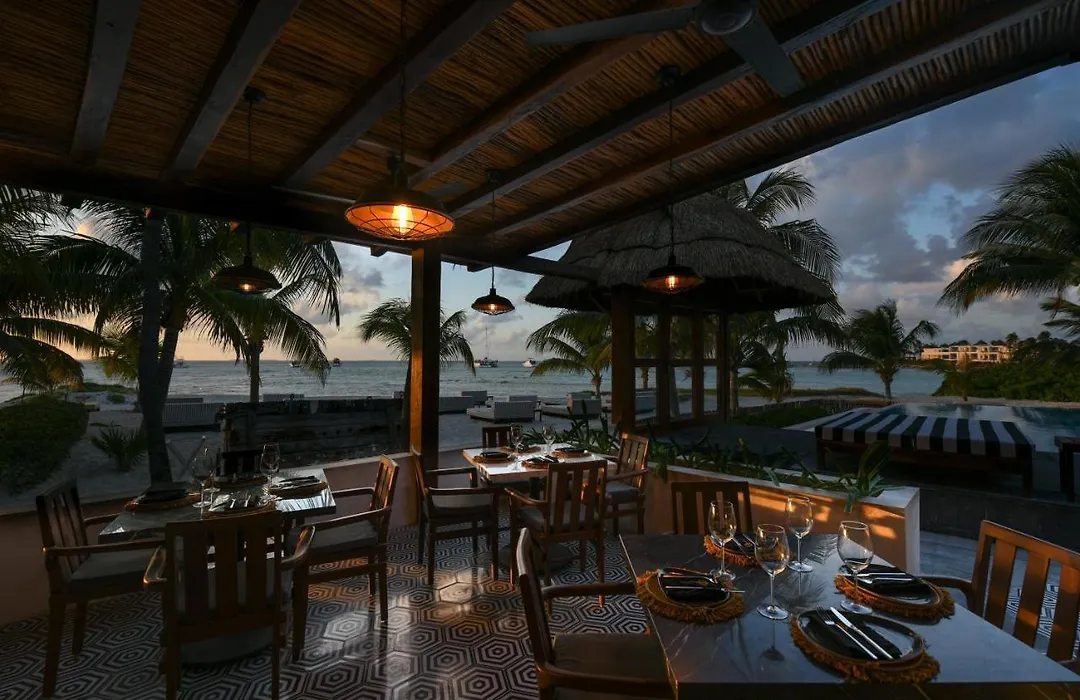 Casa Del Jaguar Beach Hotel-1