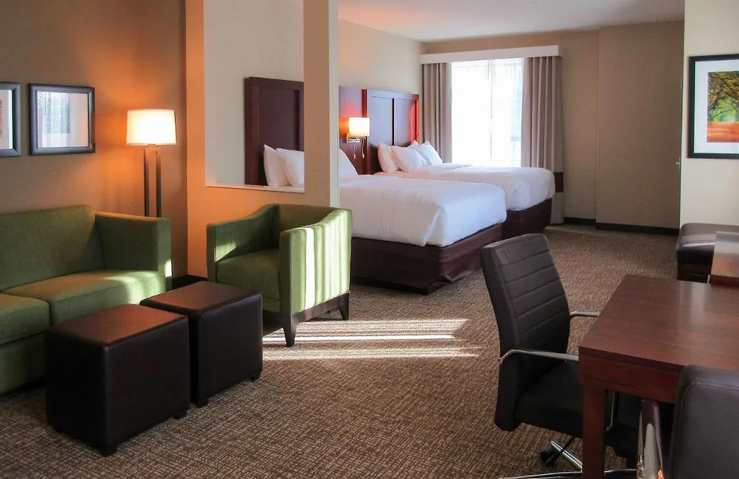 Comfort Suites Summerville-1