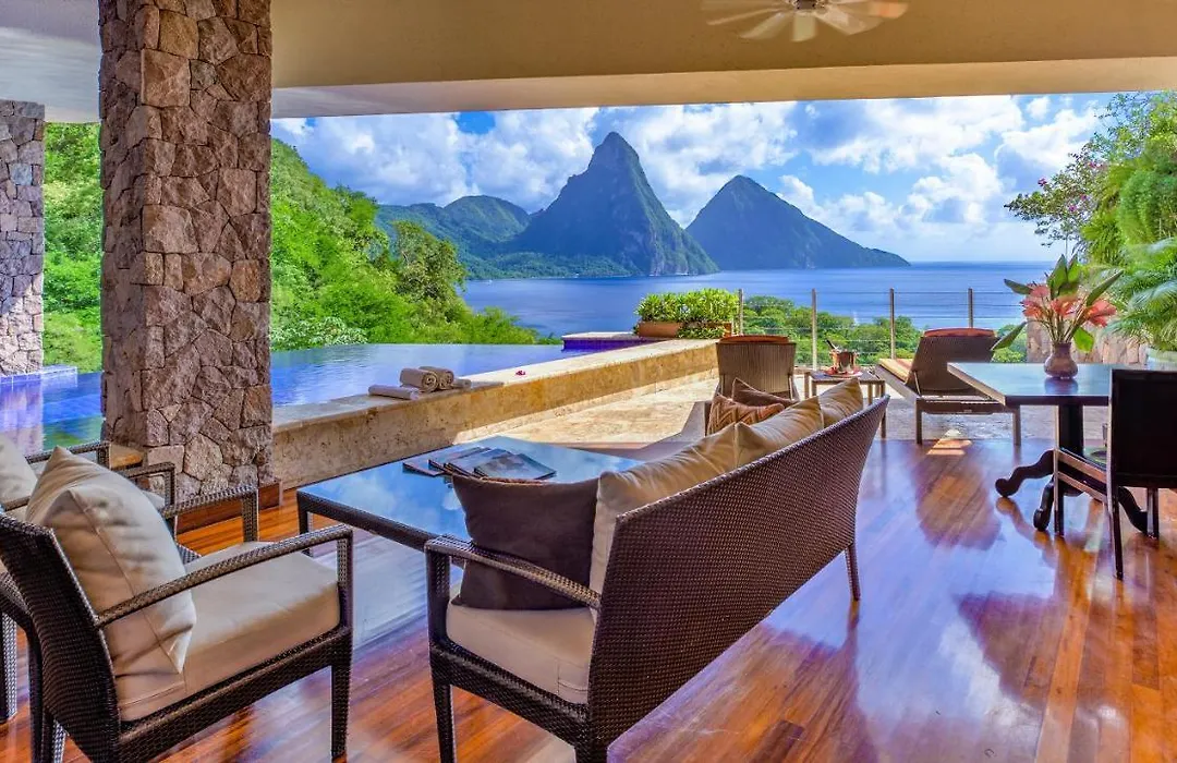Jade Mountain-1