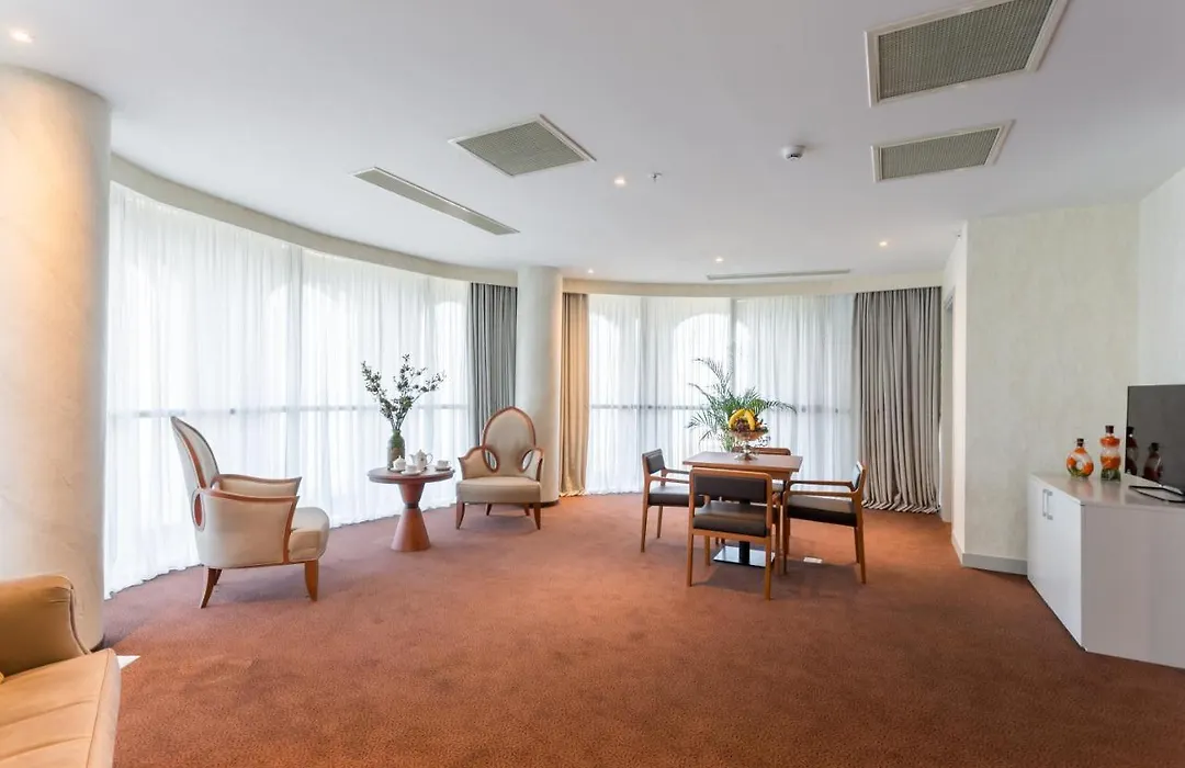 The Grand Gloria Hotel-1