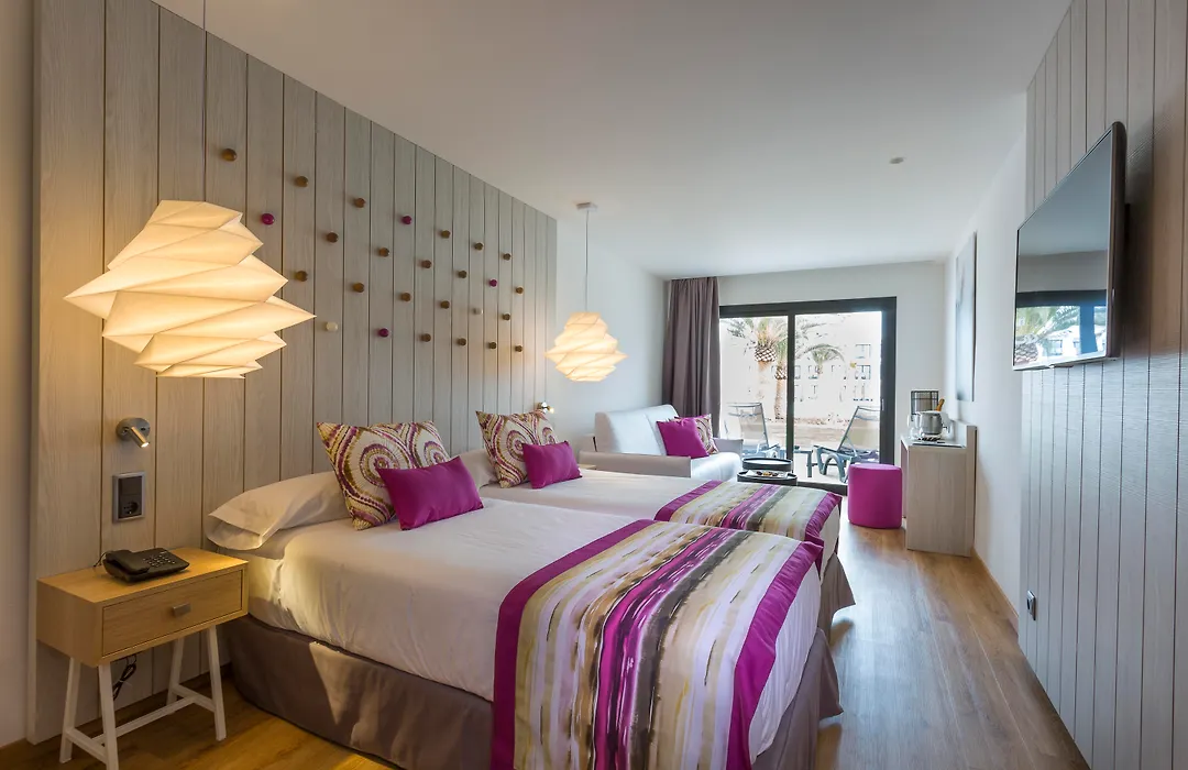 Grand Palladium White Island Resort & Spa-1
