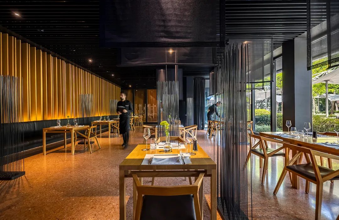 Lone Hotel By Maistra Collection-1