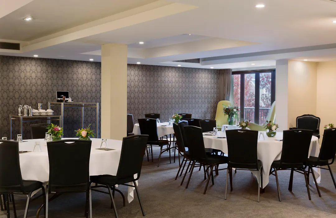 Sofitel Queenstown Hotel & Spa-1