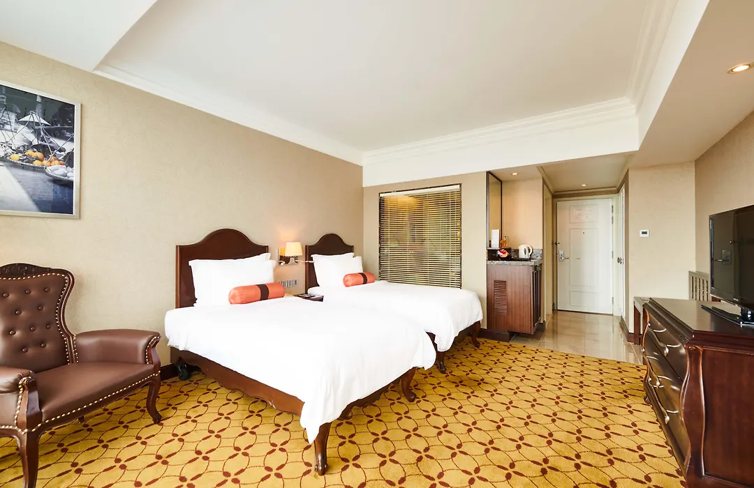 Eastin Grand Hotel Saigon-1