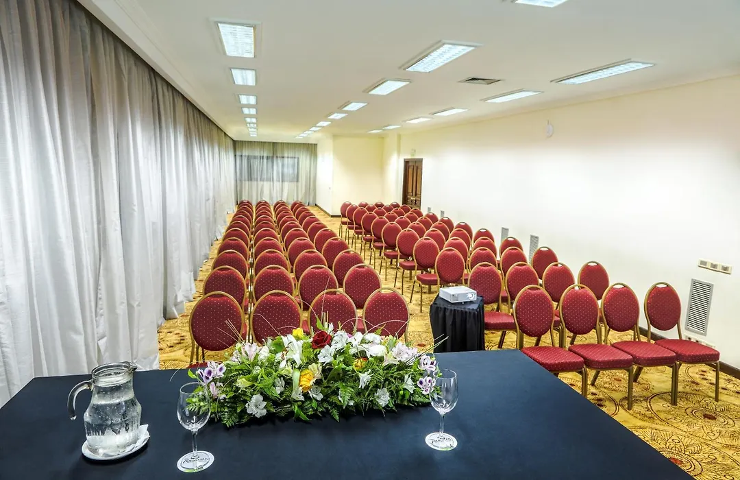 Radisson Montevideo Victoria Plaza Hotel-1
