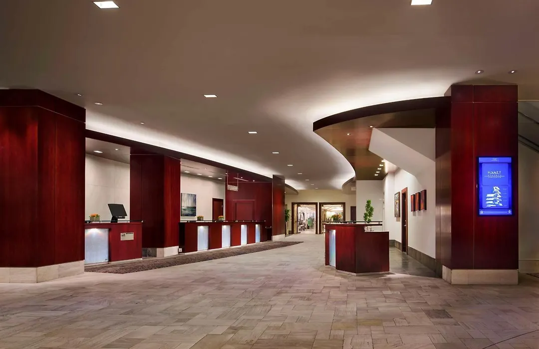 Hyatt Regency Vancouver-1