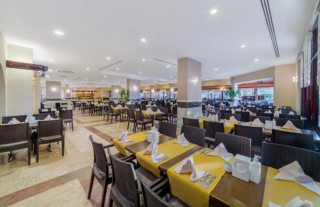 Justiniano Park Conti-1