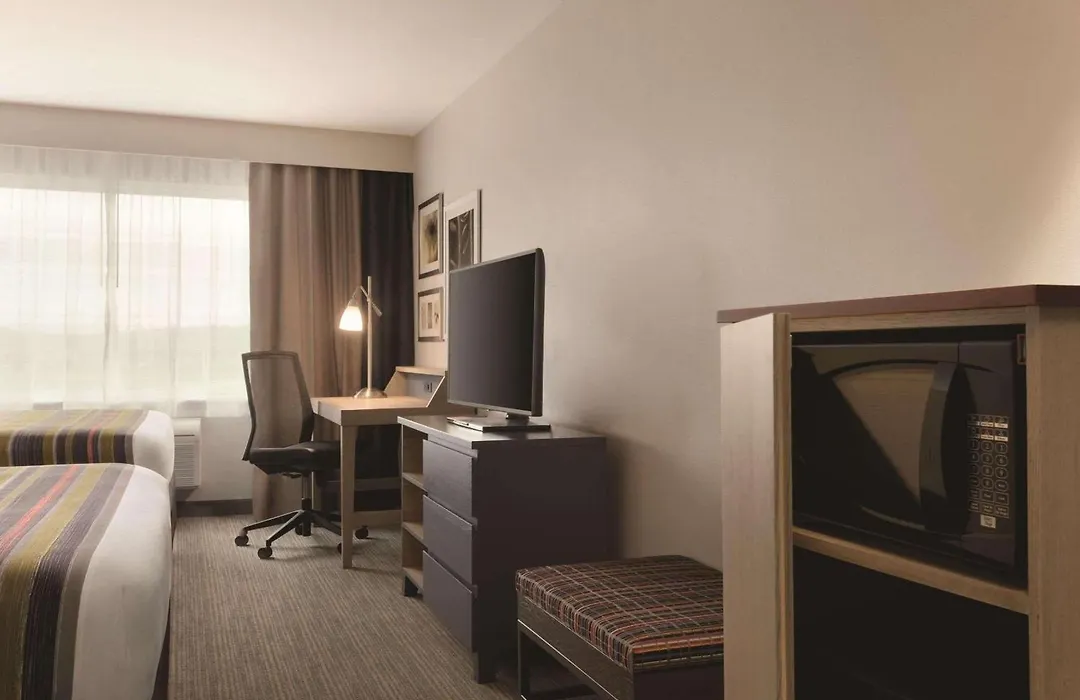 Country Inn & Suites By Radisson, Ft Atkinson, Wi-1