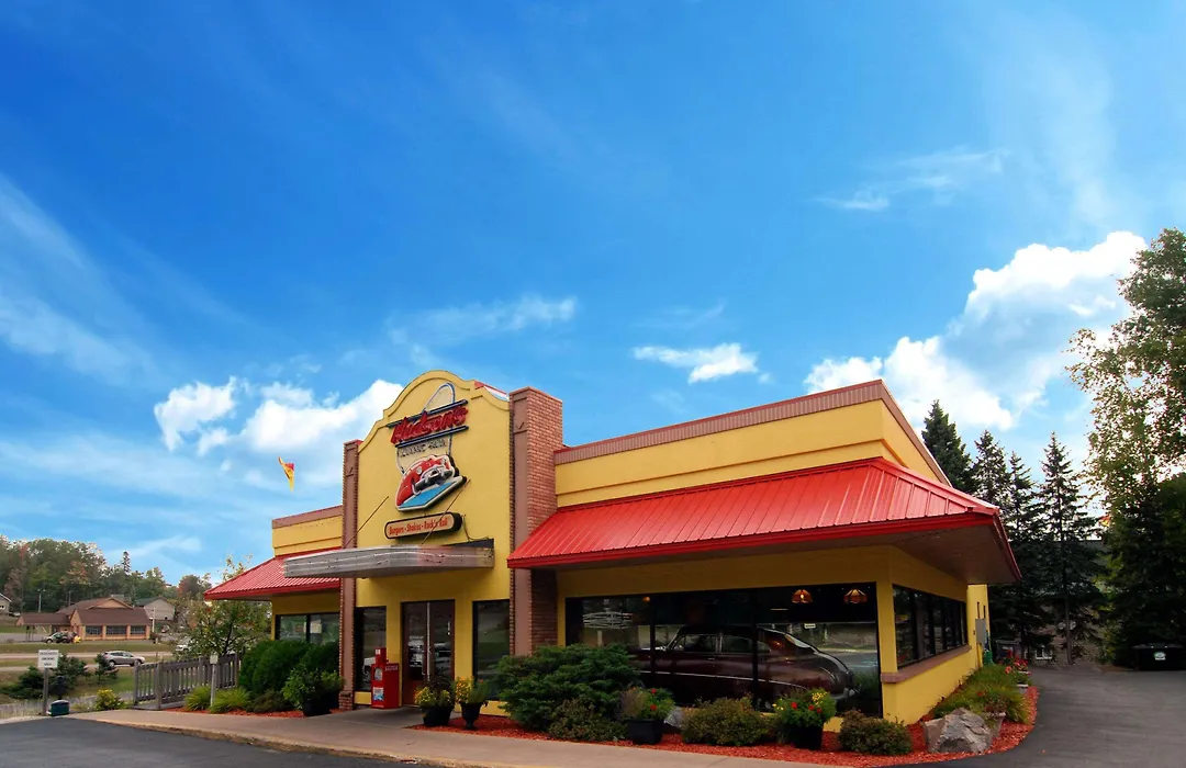 Comfort Suites Marquette-1