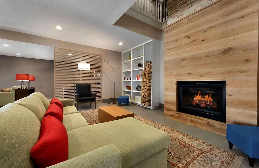 Country Inn & Suites By Radisson, Houghton, Mi-1