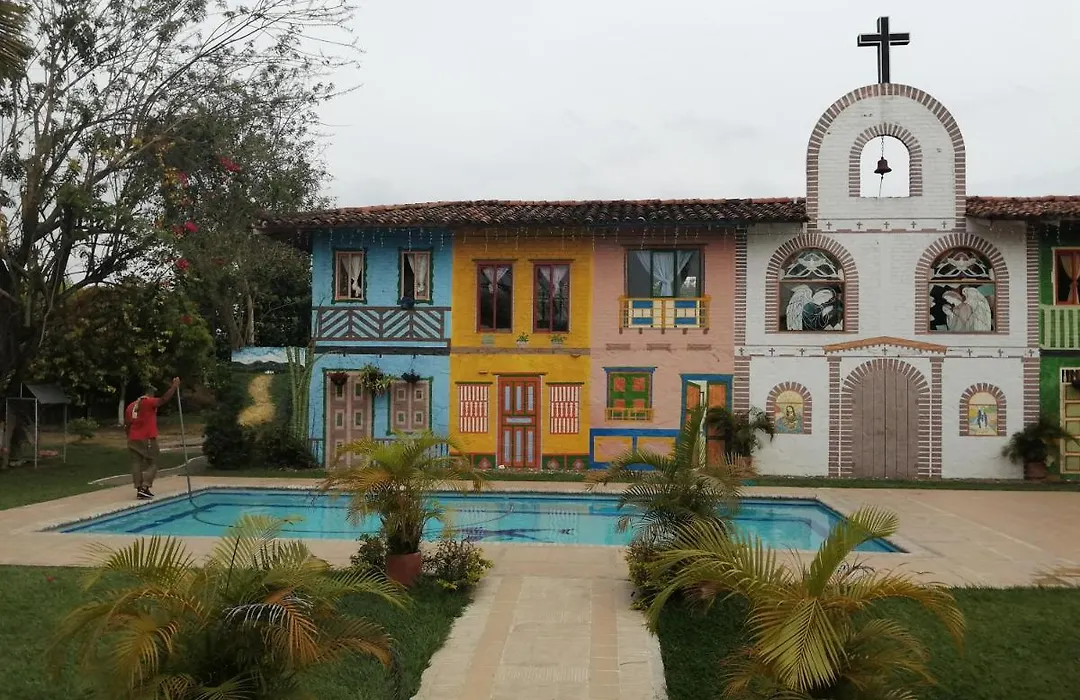 Hotel Cabañas De Rozo-1