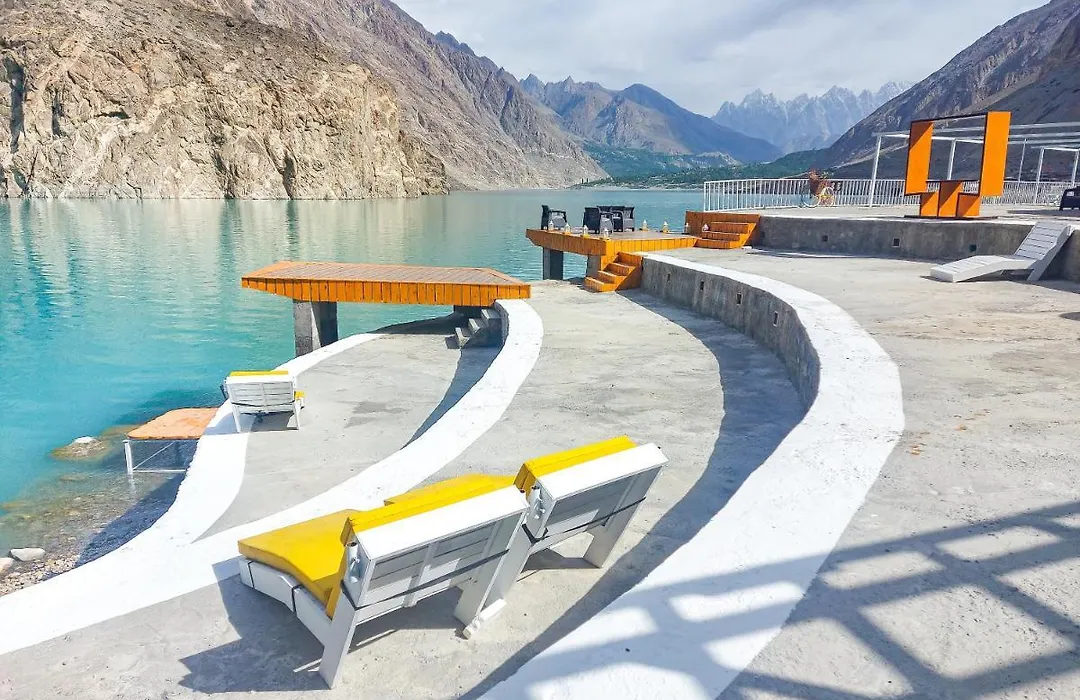 Luxus Hunza Attabad Lake Resort-1