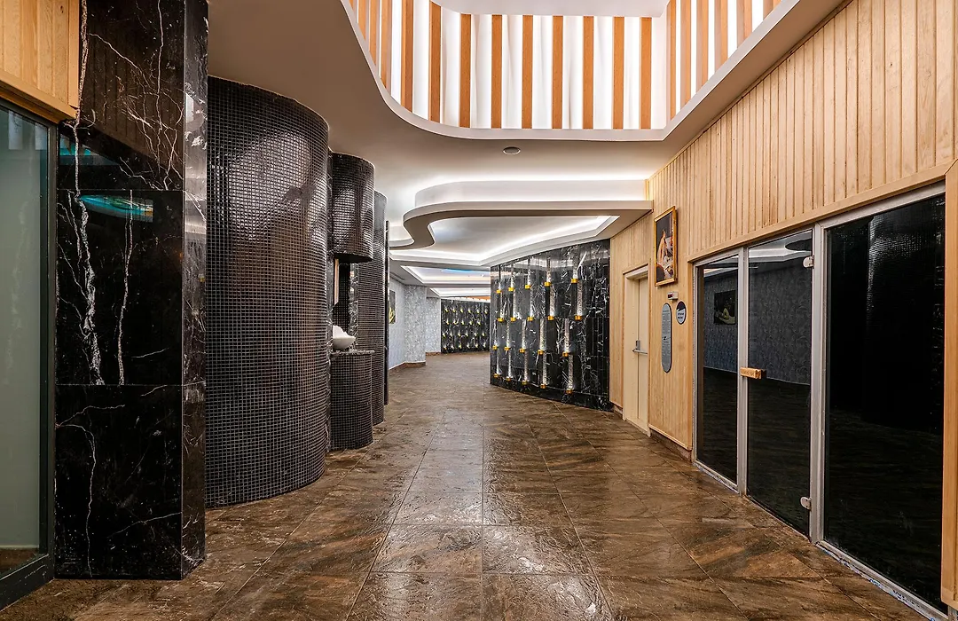 Arnor De Luxe Hotel&Spa-1