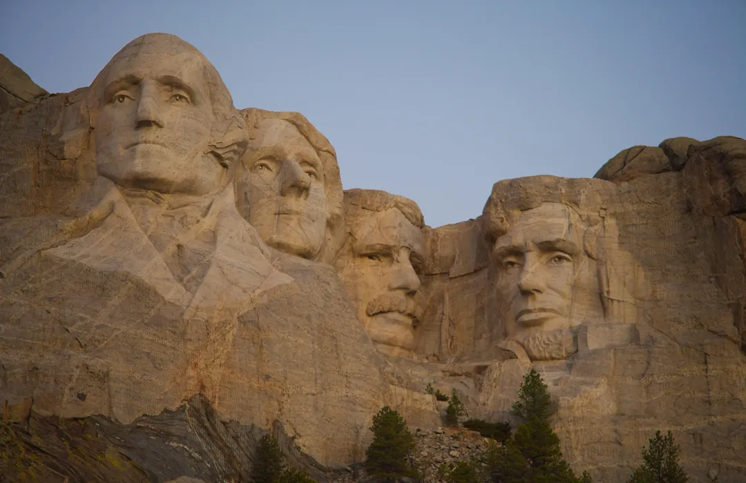 Comfort Inn & Suites Mt Rushmore-1