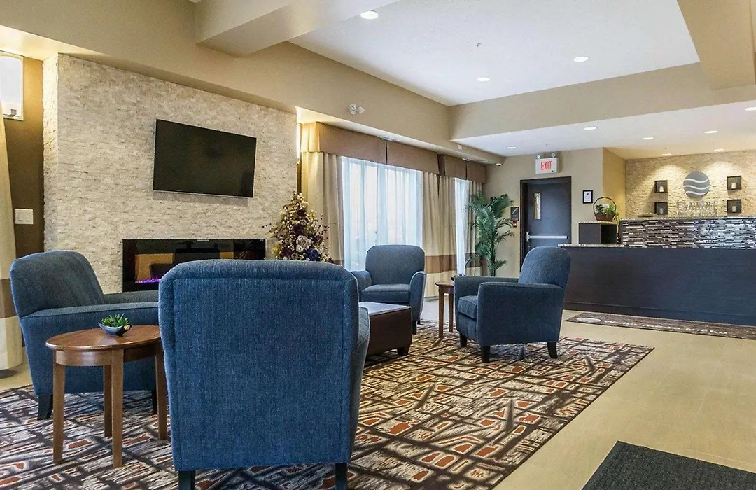 Comfort Inn & Suites Edmonton International Airport-1