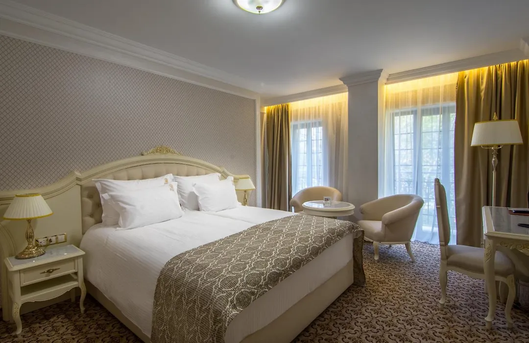 Residence City Garden: Excellence-Awarded Five-Star Urban Retreat-1