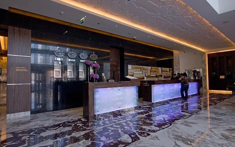 Bonnington Jumeraih Lakes Towers , Jlt Cluster J , Dubai-1