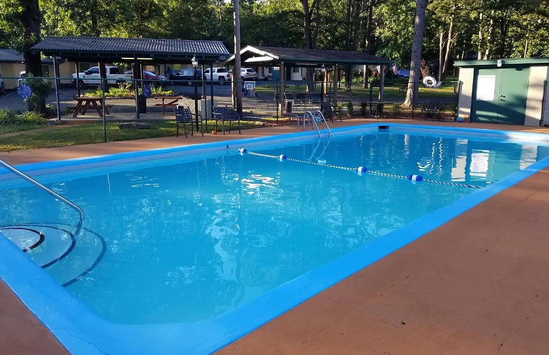 Southern Comfort Inn & Resort-1